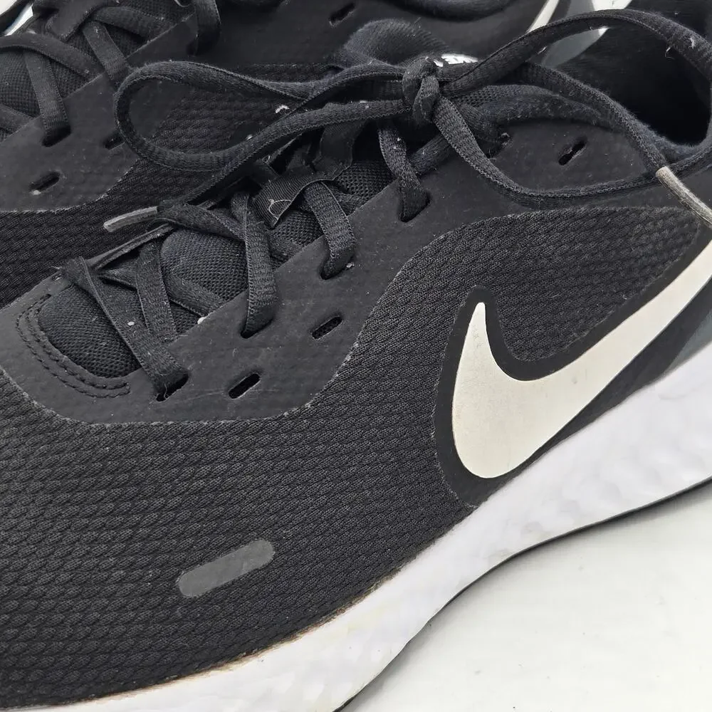 Nike Revolution 5 running Men's Size 13 BQ3204-002 Black White